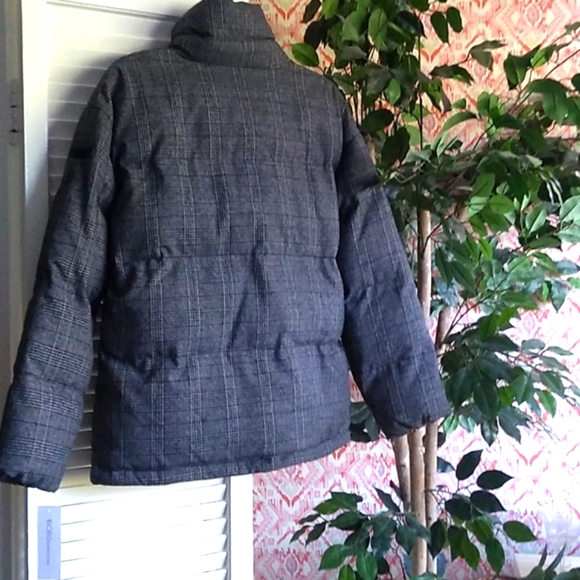 New BCBGeneration plaid puffer coat - Picture 5 of 7